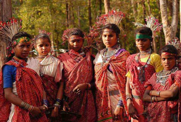 आदिवासियों की तत्काल जरूरतों के लिए वाहन आवंटित किए जाएंगे